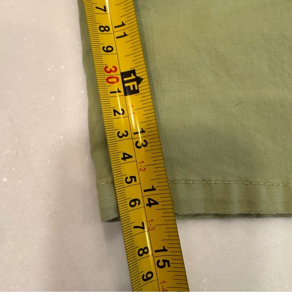 Hollister Juniors low rise Green shorts/capri pants, Sz 9 NWT - Picture 10 of 12